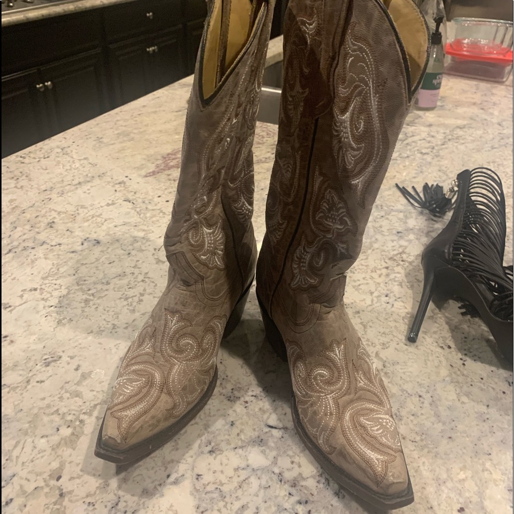 Corral Cream Boots